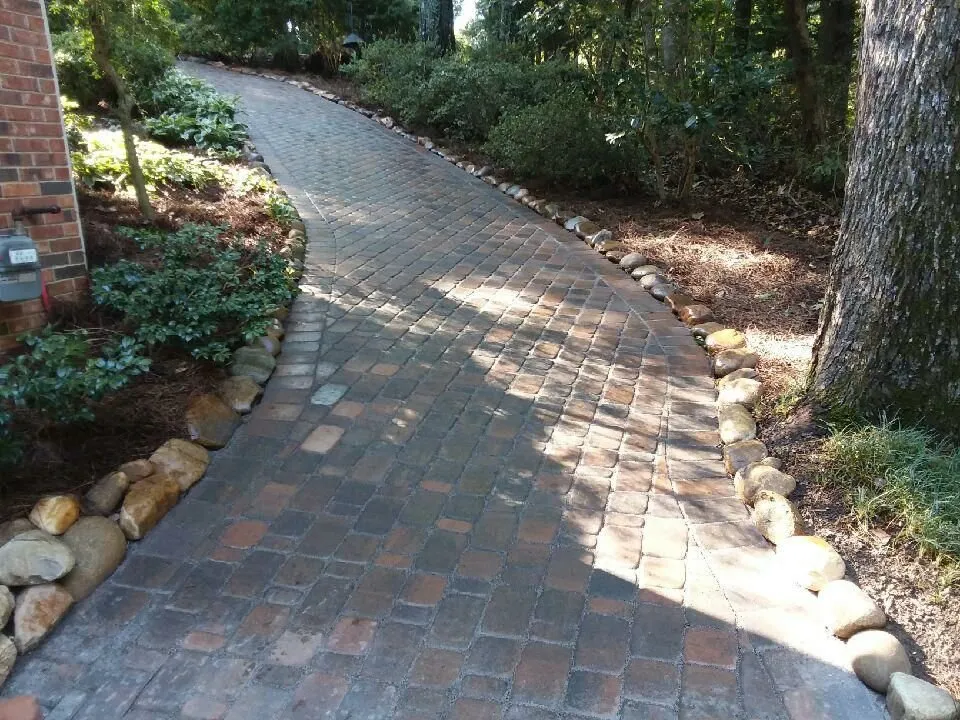 Top-rated yard cleanup service for residential properties across Inman, SC - Green Leaf Landscapes