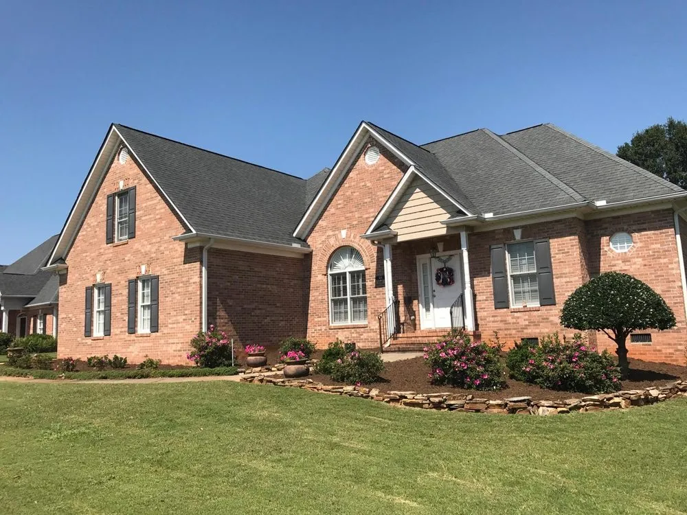 Custom garden landscaping for beautiful yards in Inman, SC by Green Leaf Landscapes