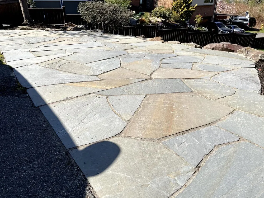 Reliable landscaping services in Shoreline, WA by Green Leaf Landscaping & Construction