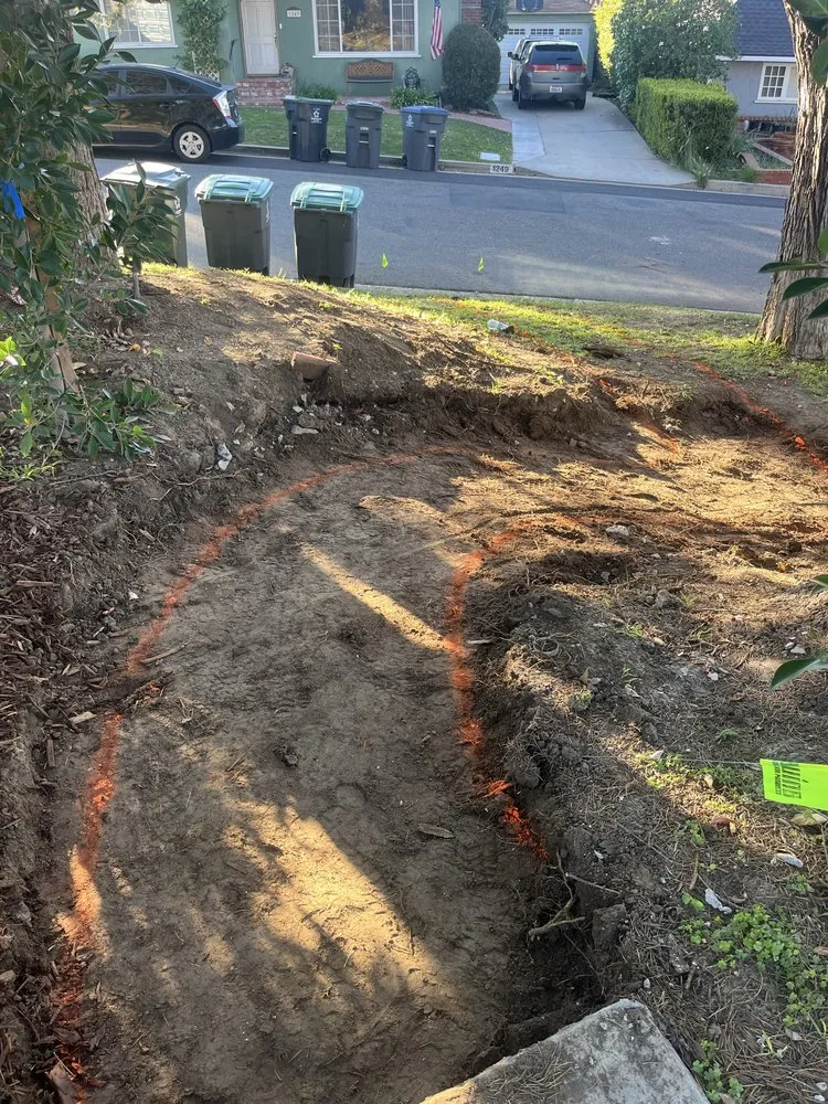 Local lawn mowing service in Pomona, CA by Green Leaf Landscaping and Maintenance