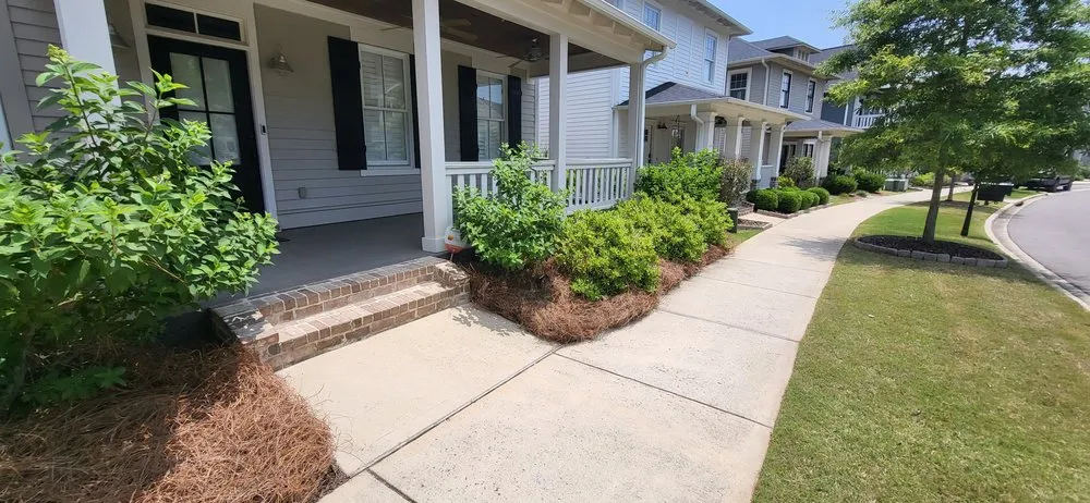 Top-rated landscape design in Birmingham, AL by Green Leaf landscaping