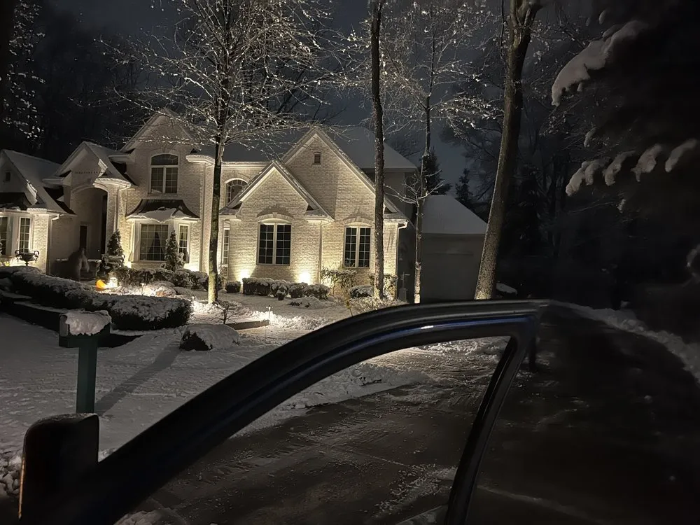 Reliable landscape design for year-round maintenance in Toledo, OH by Green Leaf Landscaping