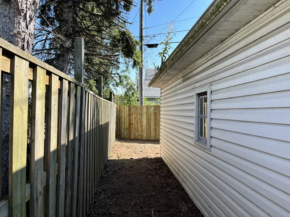 Custom lawn care service in Toledo, OH by Green Leaf Landscaping