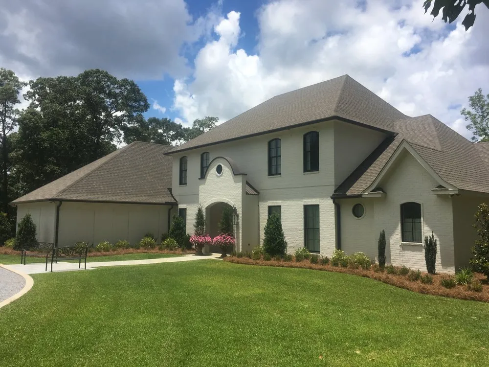 Professional yard maintenance near you across Hattiesburg, MS - Green Leaf Lawn Care