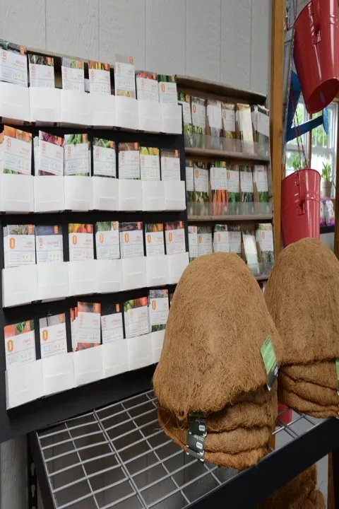 Expert lawn mowing service experts serving Glasgow, KY - Green Leaf Nursery