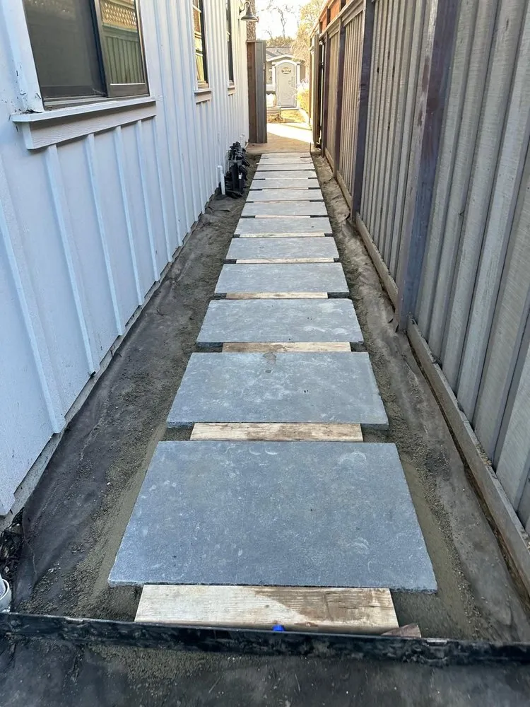 Reliable yard cleanup service in San Mateo, CA by Green Leaf