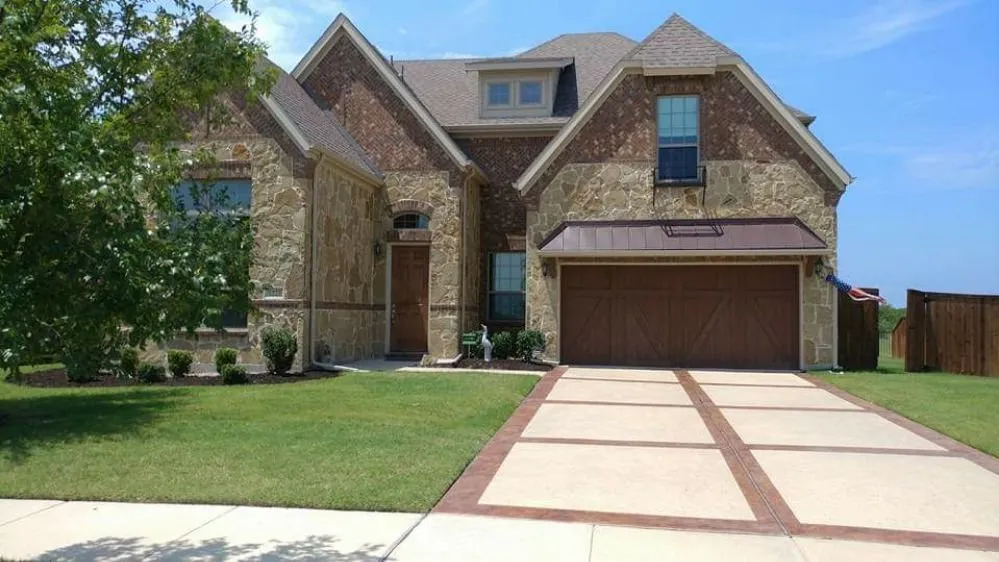 Local yard maintenance in Enchanted Oak, TX - Green Leaf Services
