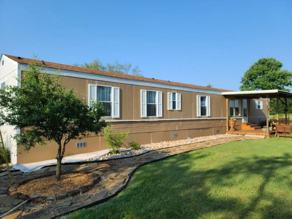 Local landscaping services with custom design across Enchanted Oak, TX - Green Leaf Services
