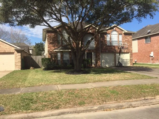 Local landscaping services for outdoor upgrades across Katy, TX - Green Leaf Tree Services