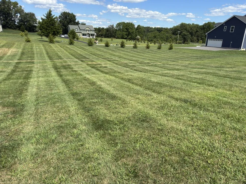 Top-rated lawn mowing service for homes across Middletown, NY - Green Legend