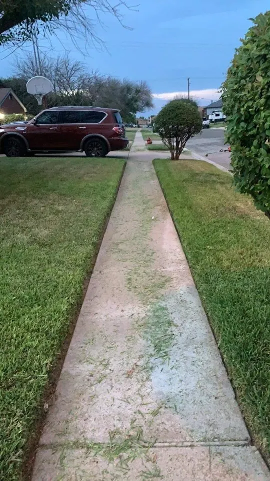 Affordable residential landscaping for residential properties in Killeen, TX by Green Legendz Lawncare