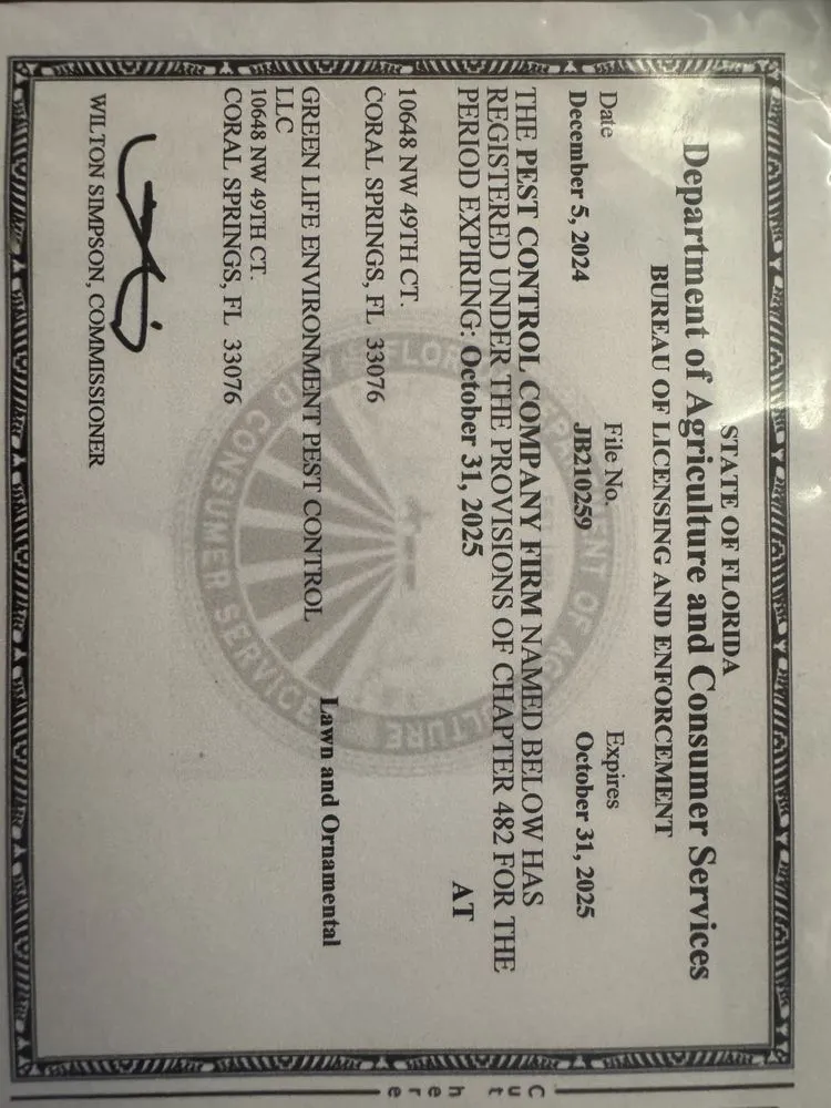 Expert lawn care service for beautiful yards in Coral Springs, FL by Green Life