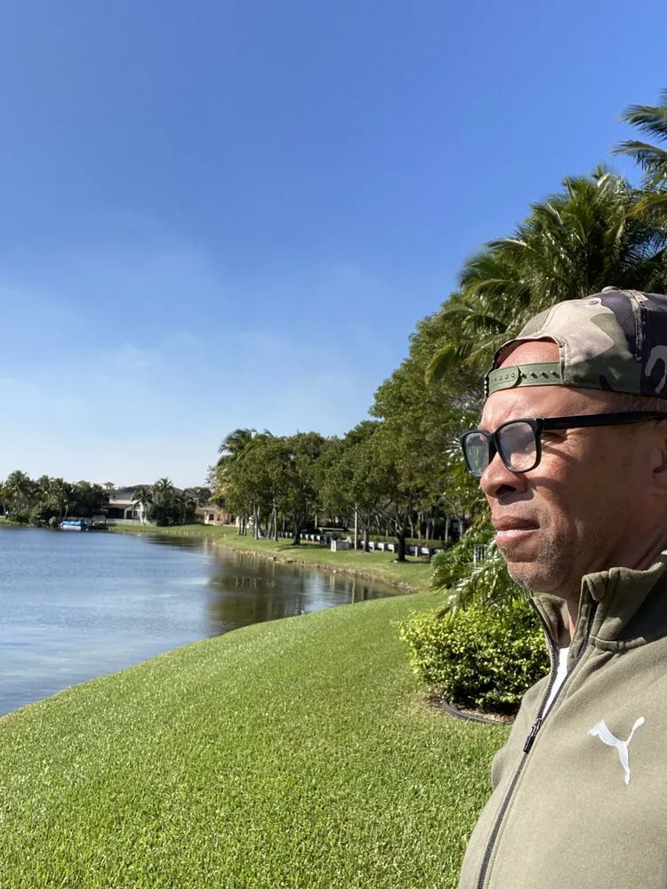 Professional outdoor landscaping experts serving Coral Springs, FL - Green Life