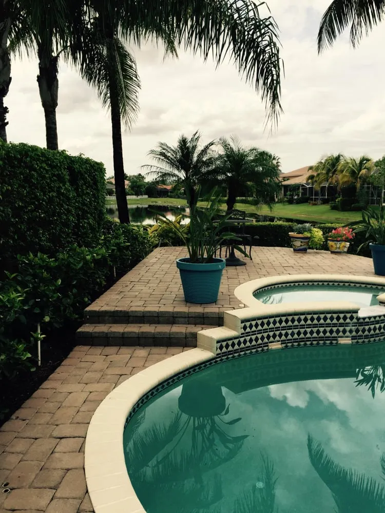 Affordable yard maintenance experts serving Coral Springs, FL - Green Life