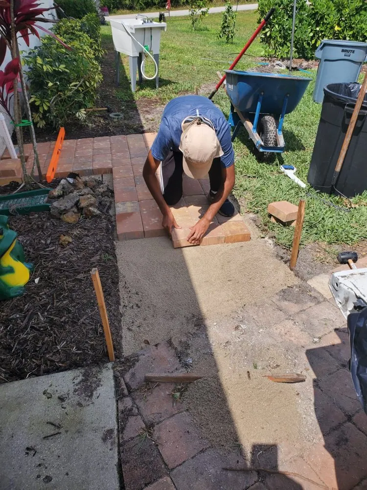 Reliable garden landscaping in Estero, FL by Green Life Design & Maintenance