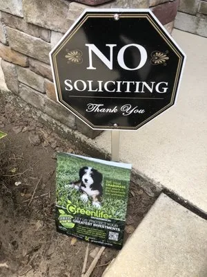 Green Life Environment Logo