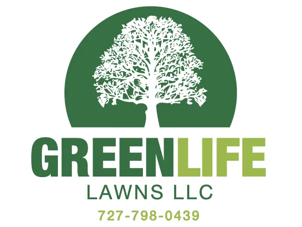 Professional lawn care service experts serving Pinellas Park, FL - Green life lawns