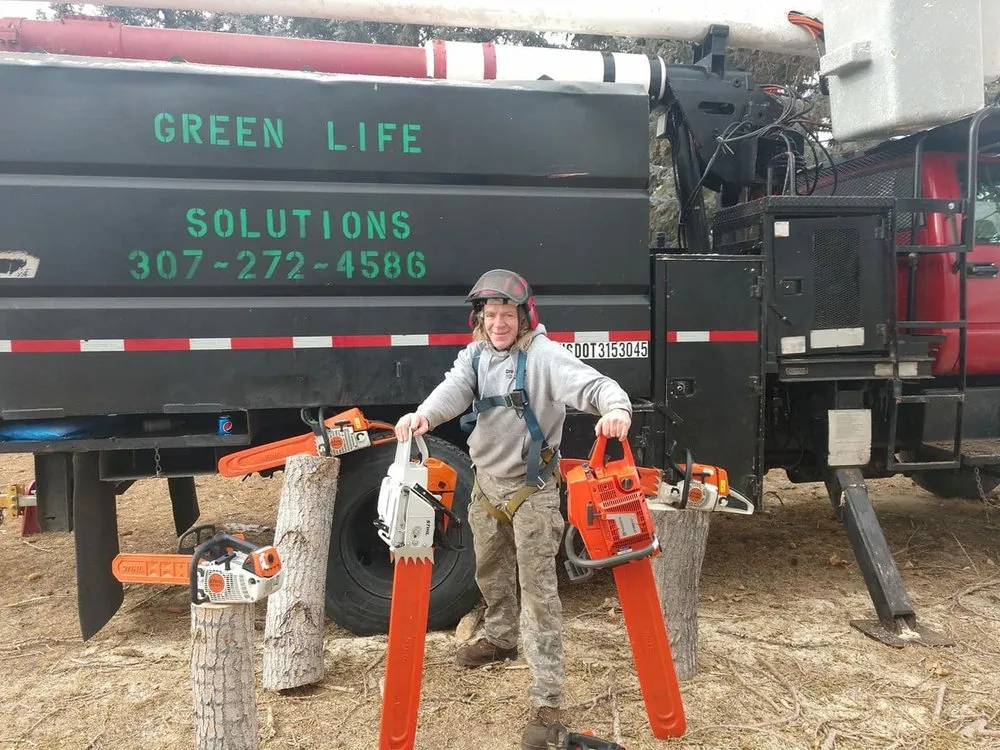 Local lawn mowing service experts serving Thermopolis, WY - Green Life Solutions