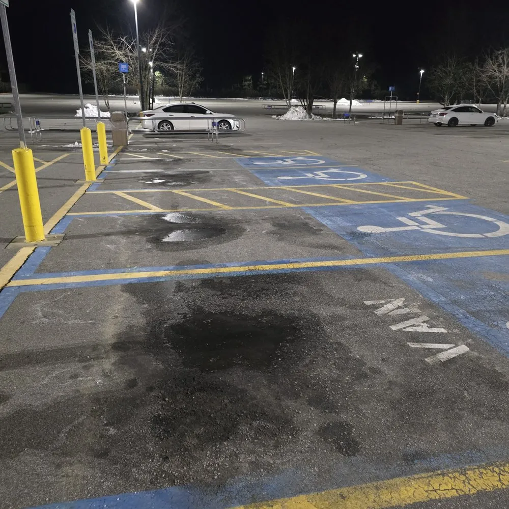 Top-rated residential landscaping with custom design in Durham, NC by Green Line Mower