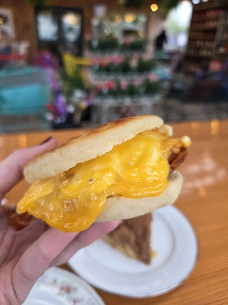 Affordable lawn mowing service for year-round maintenance across Cincinnati, OH - Green Living by Design