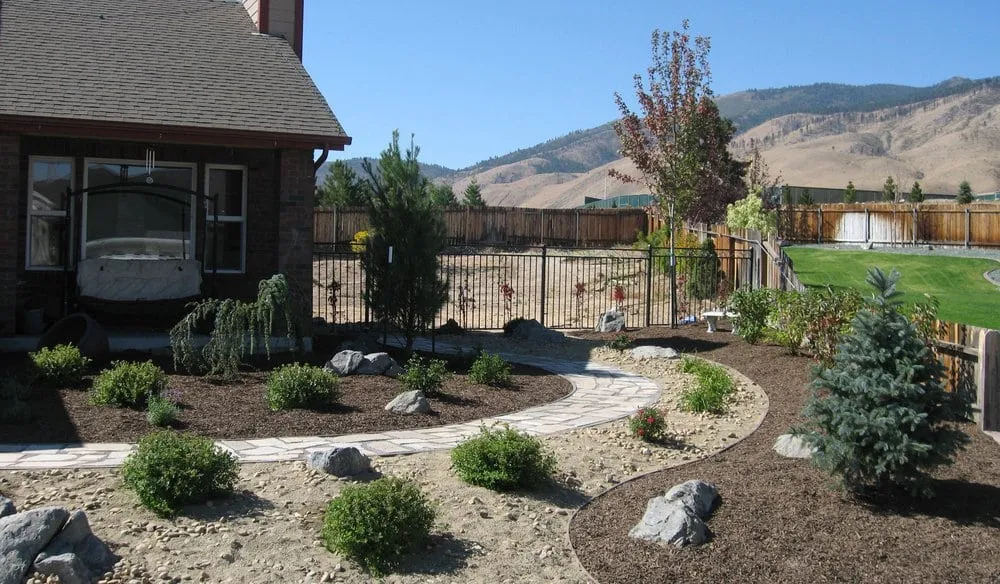 Top-rated yard maintenance with custom design in Carson City, NV by Green Lizard Landscape