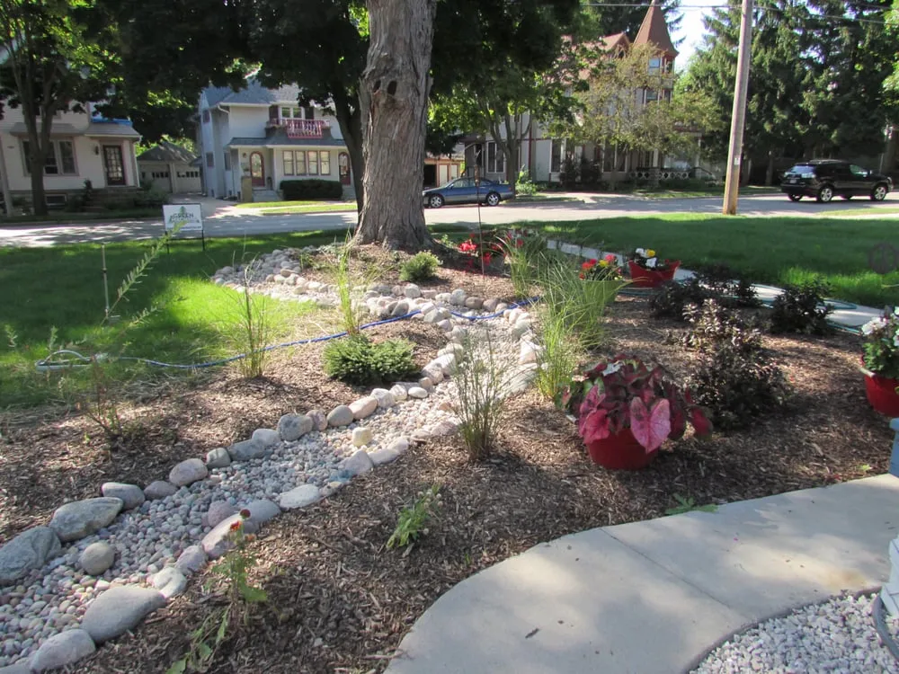 Custom garden landscaping in New Berlin, WI by Green Machine Landscaping