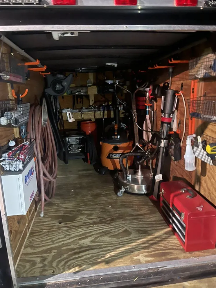 Professional residential landscaping experts serving Kissimmee, FL - Green Machine Lawn Care