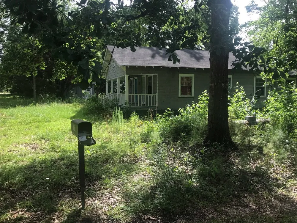 Top-rated landscaping services in Brewton, AL - Green Machine Lawn Care Service