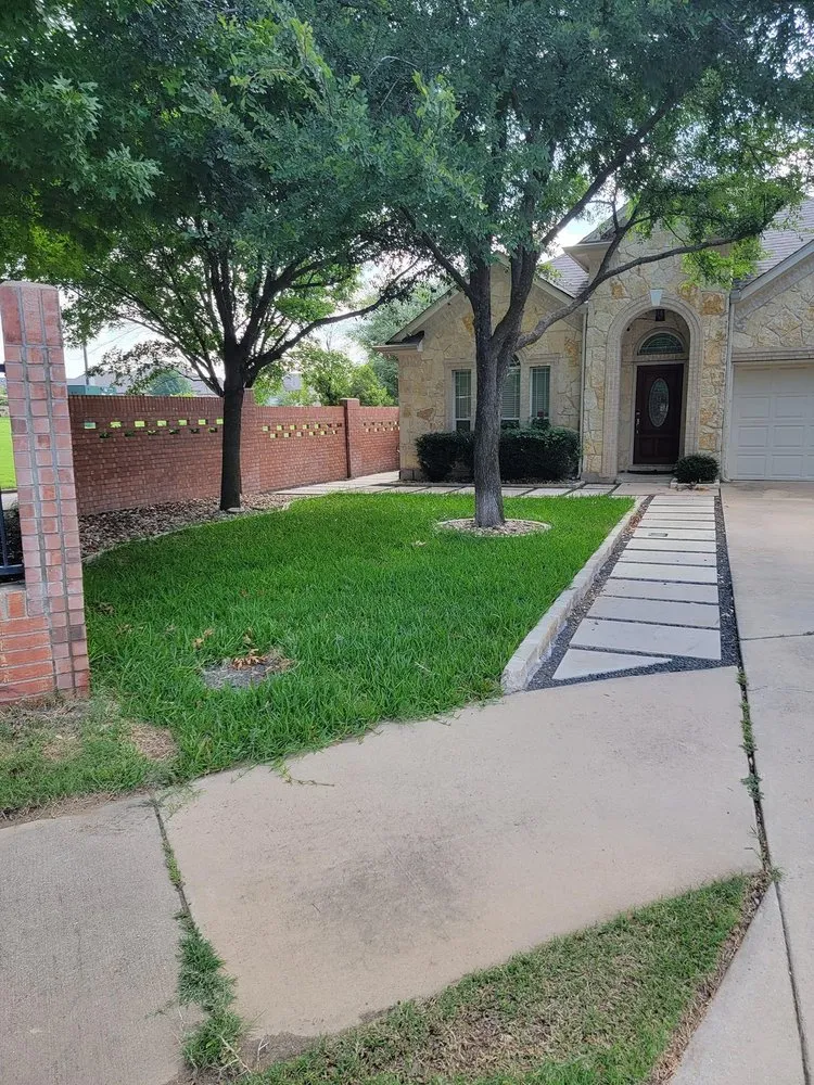 Affordable lawn care service experts serving Georgetown, TX - Green Machines Lawn Care