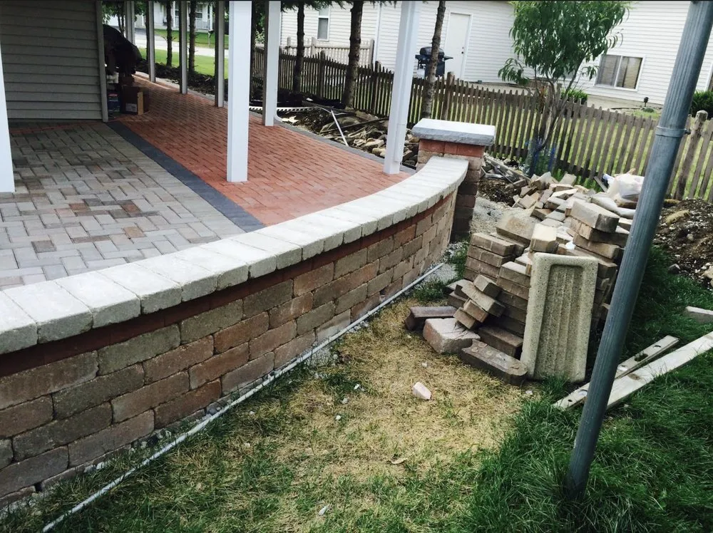 Local yard cleanup service experts serving Des Plaines, IL - Green Master Turf Inc