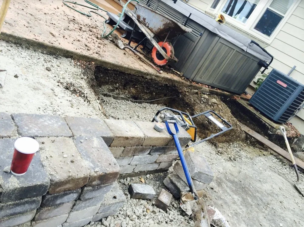 Custom landscape design in Des Plaines, IL by Green Master Turf Inc