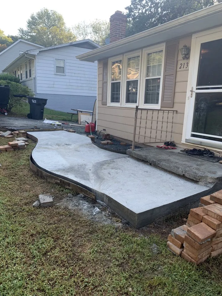 Custom landscape design in Upper Arlington, OH by Green Meadow Lawn Care & Handyman Services