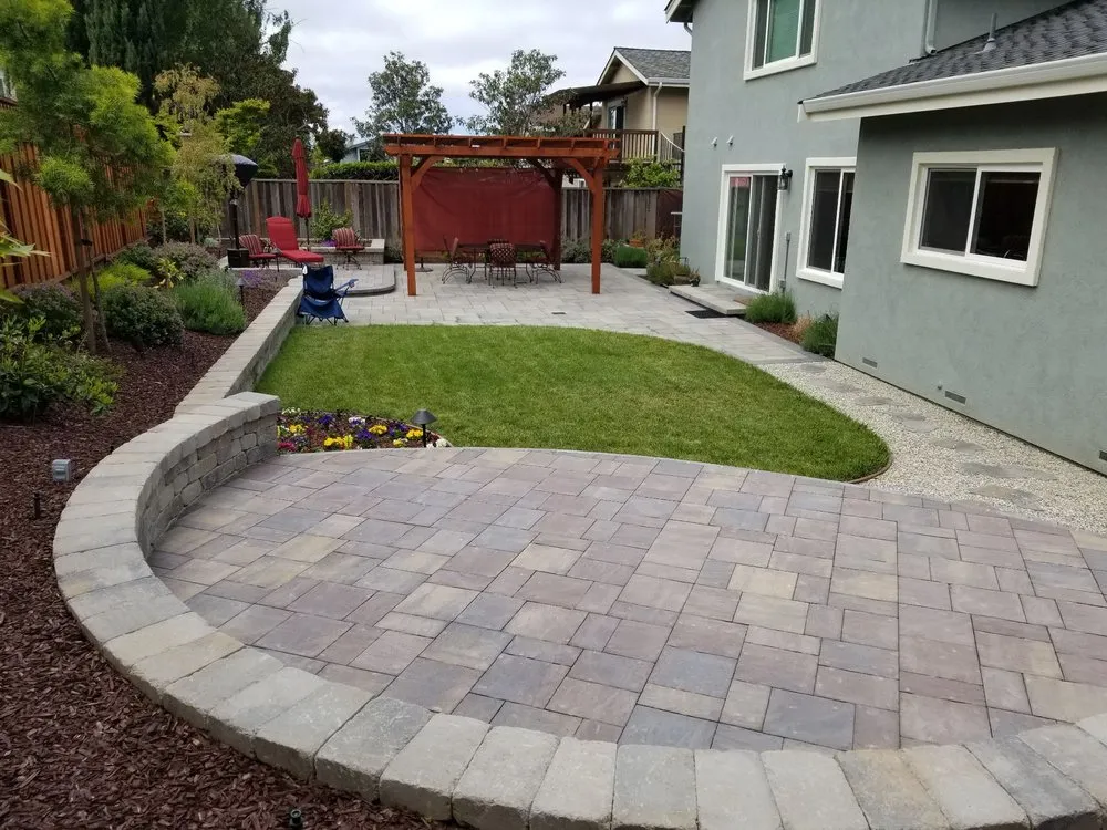 Affordable yard cleanup service for year-round maintenance in San Ramon, CA by Green Meadows Landscape
