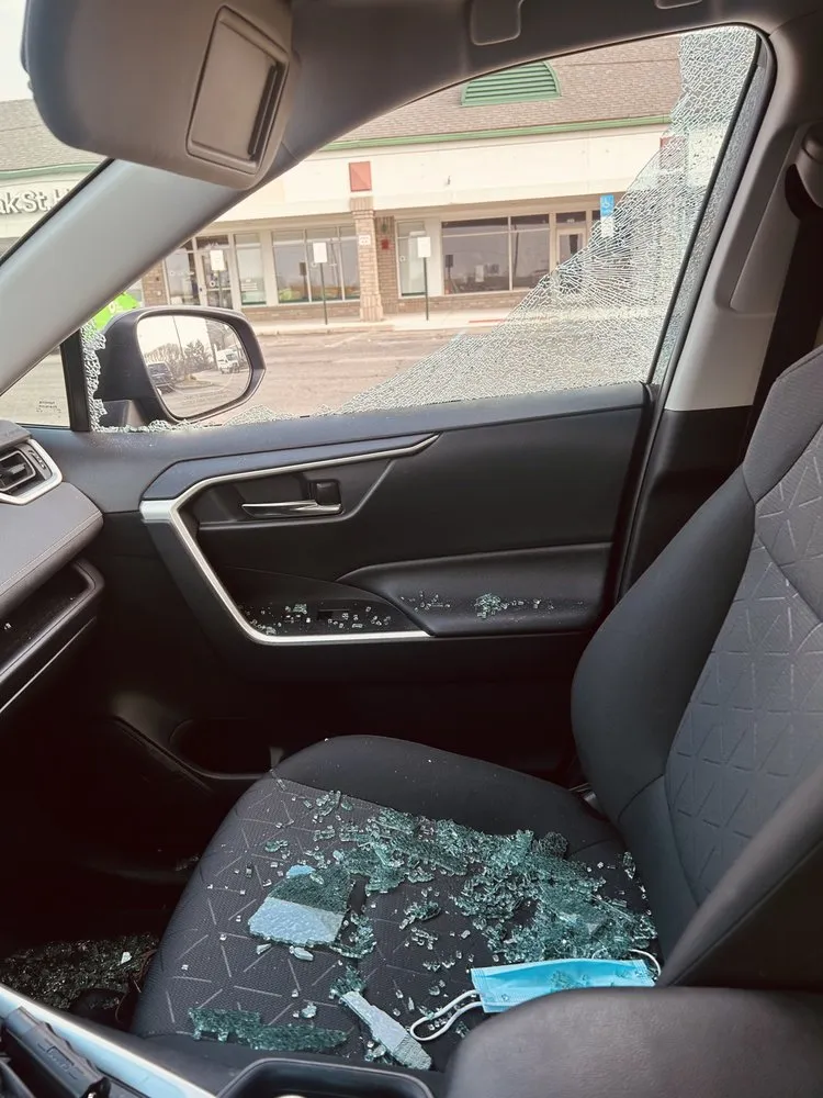 Local yard maintenance in Rochester Hills, MI by Green Meadows Lawnscape