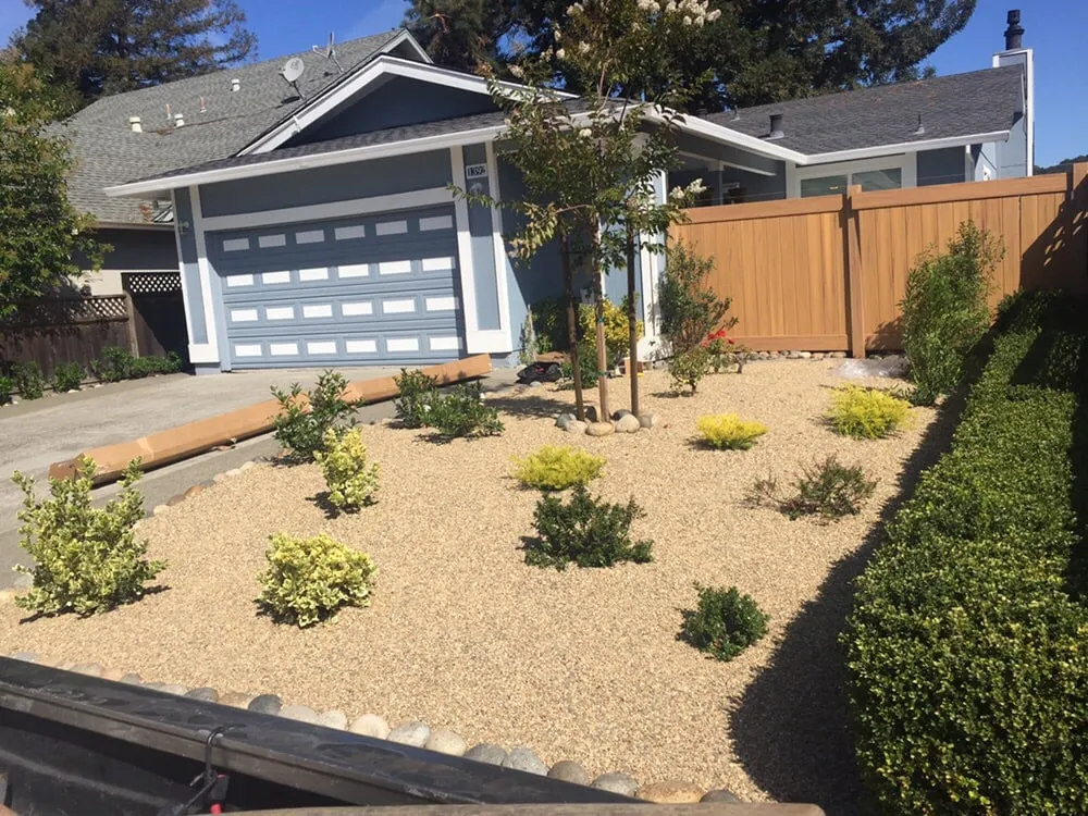 Professional outdoor landscaping experts serving Petaluma, CA - Green Oak Landscape