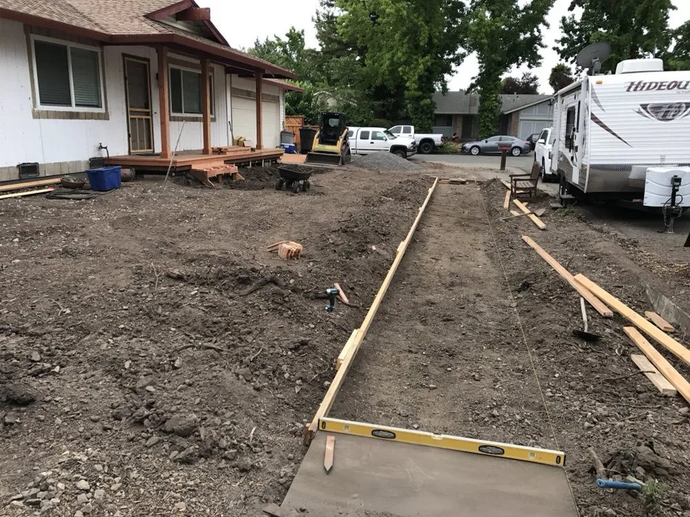 Local landscape installation in Petaluma, CA by Green Oak Landscape