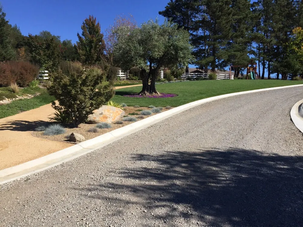 Top-rated residential landscaping experts serving Petaluma, CA - Green Oak Landscape