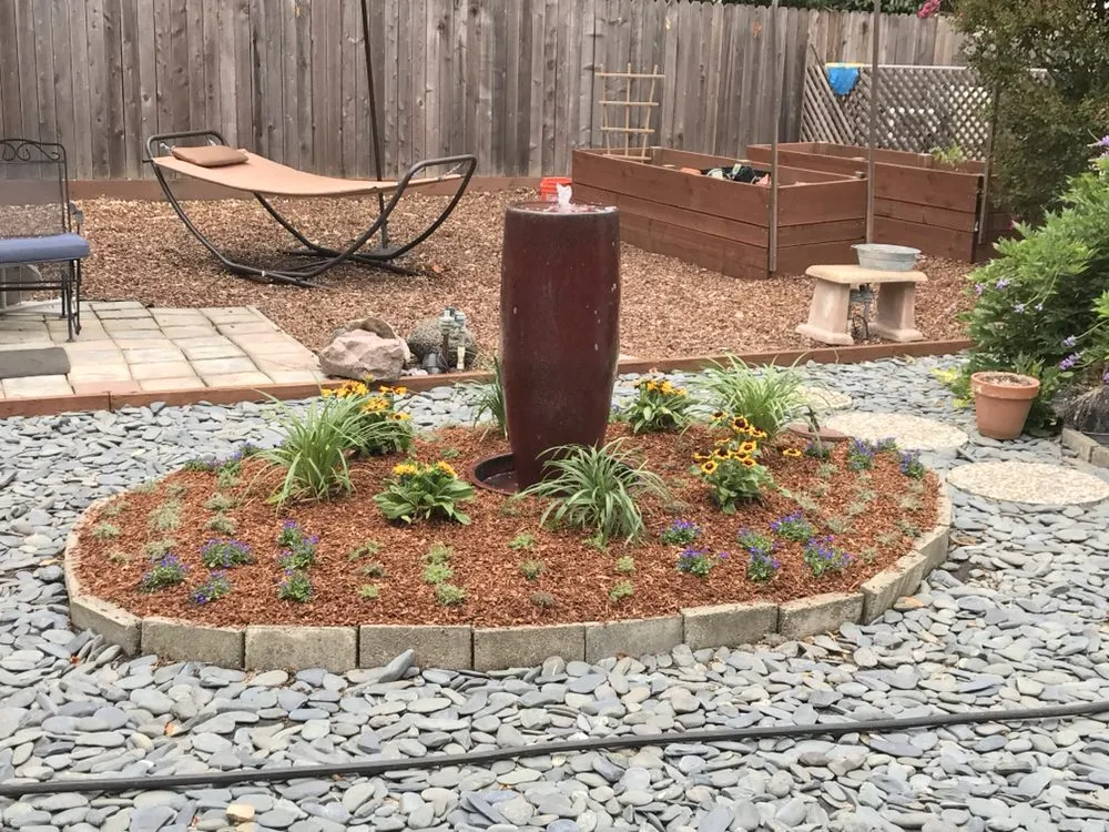 Affordable yard maintenance in Petaluma, CA - Green Oak Landscape