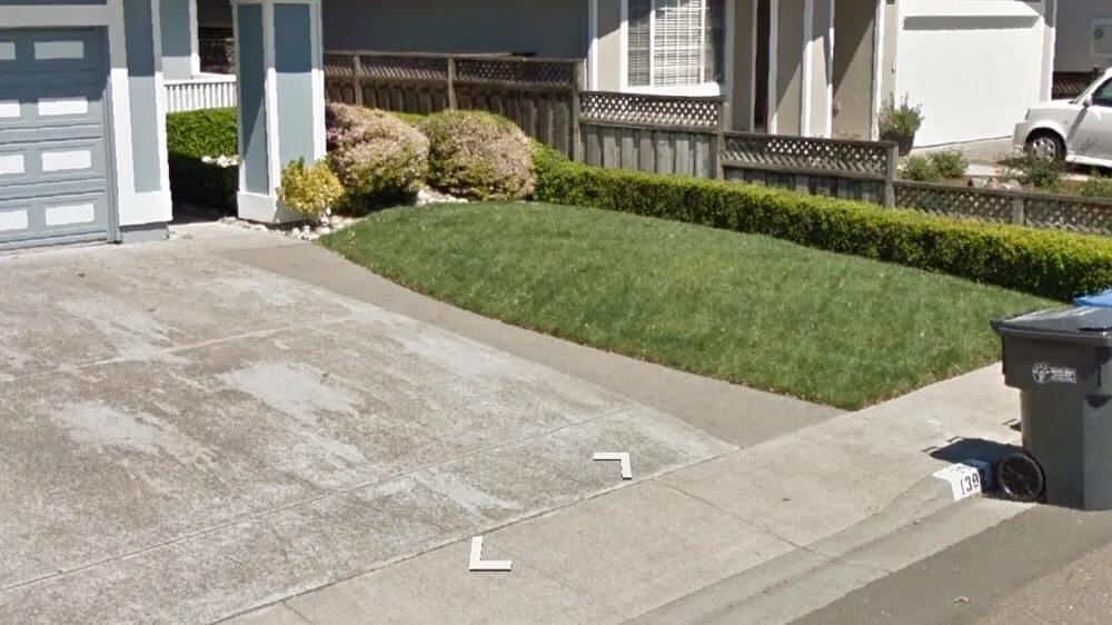 Local lawn care service in Petaluma, CA by Green Oak Landscape