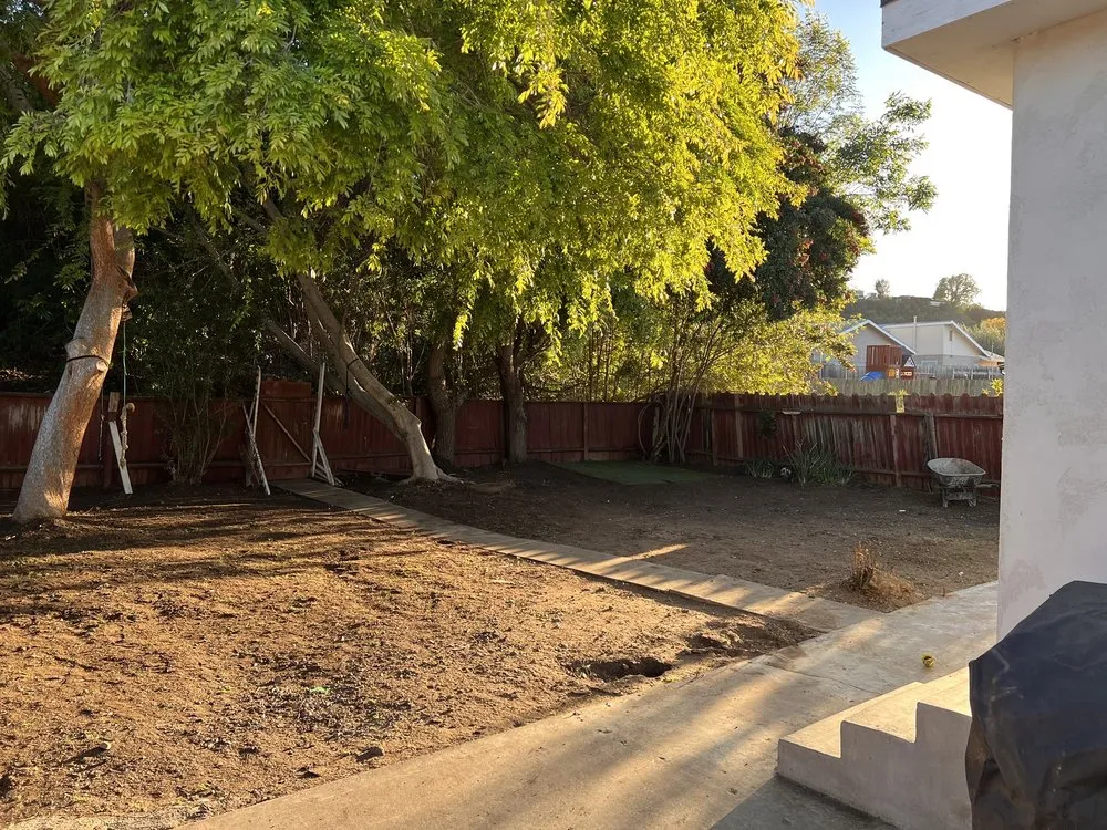 Affordable lawn care service with custom design in San Diego, CA by Green Oaks Landscape Maintence