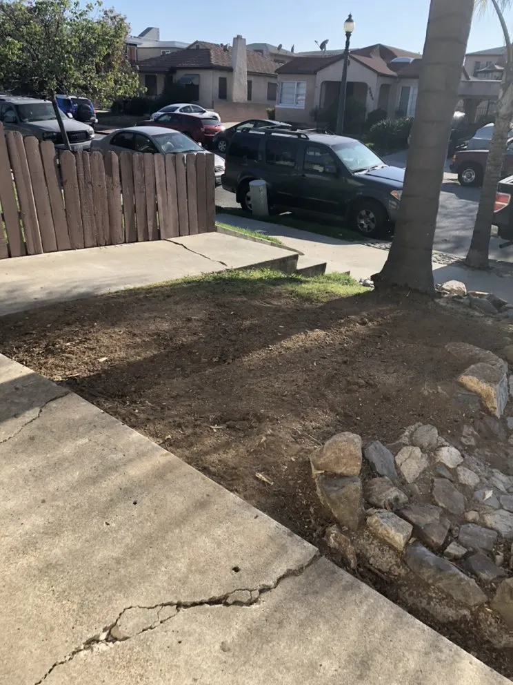 Local residential landscaping in San Diego, CA by Green Oaks Landscape Maintence