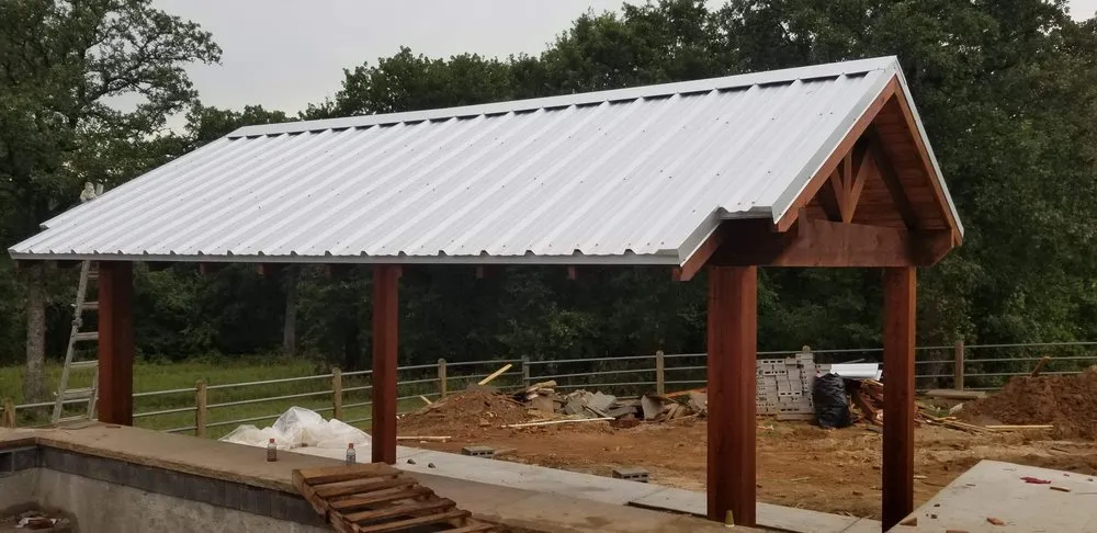 Expert landscape design for year-round maintenance in Arlington, TX by Green oaks landscaping and construction