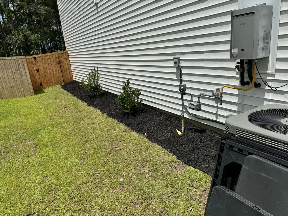 Custom lawn mowing service experts serving Summerville, SC - Green Oasis Landscape and Design