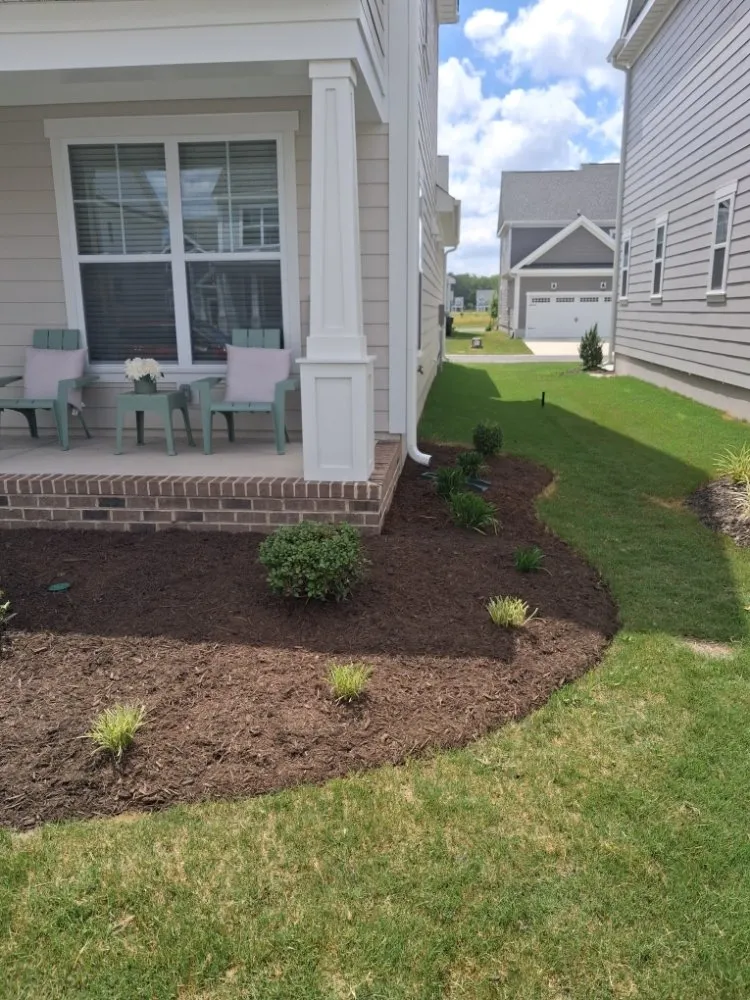 Professional landscaping services for beautiful yards across Norfolk, VA - Green Oasis Landscaping