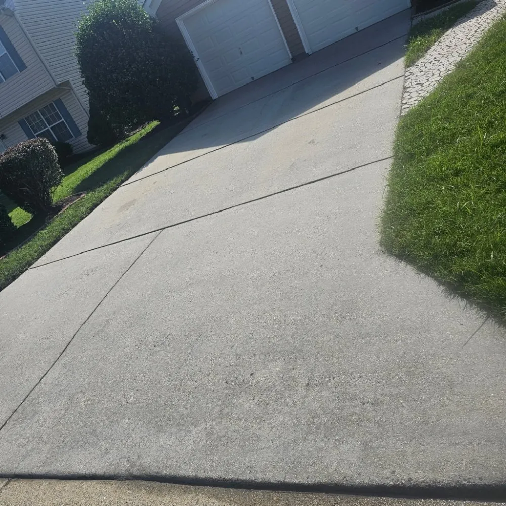 Expert garden landscaping in Norfolk, VA by Green Oasis Landscaping