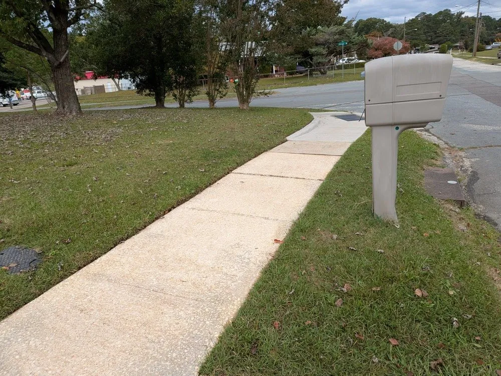 Expert garden landscaping in Fayetteville, NC by Green Oasis Lawn Service