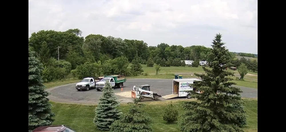 Expert yard cleanup service experts serving River Falls, WI - Green Oasis