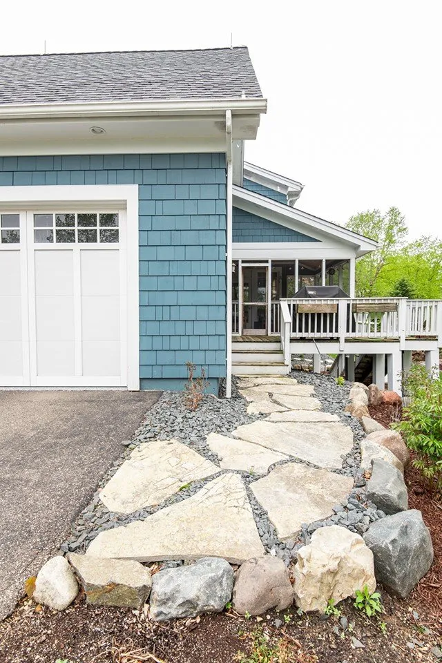 Local residential landscaping for residential properties across Woodbury, MN - Green Oasis