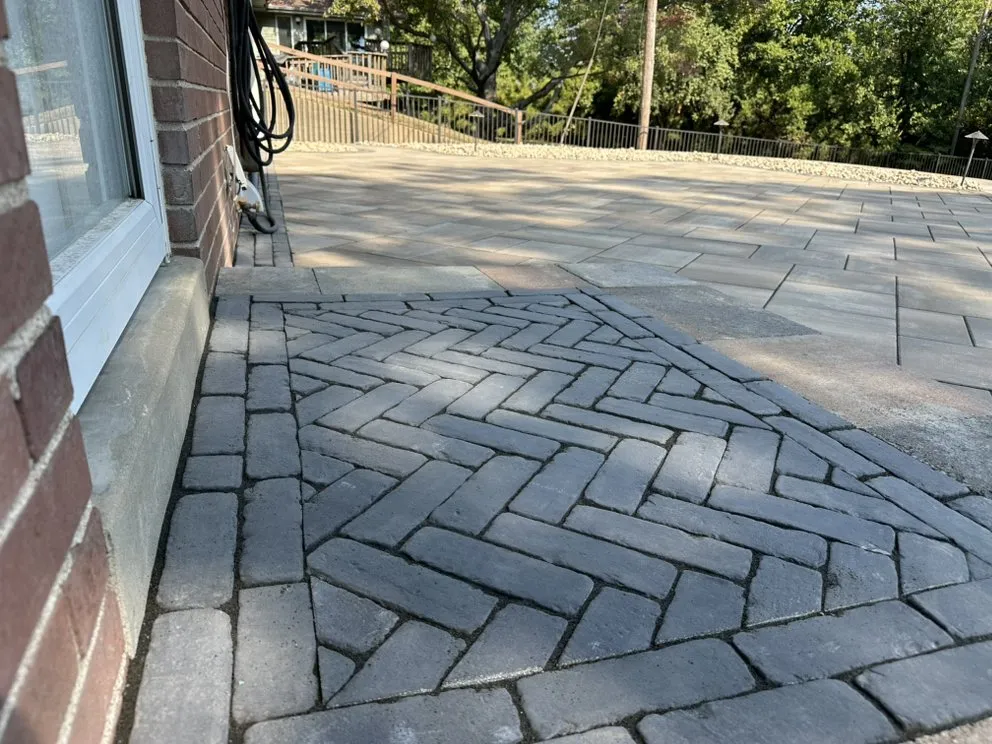 Top-rated lawn care service with custom design across St Louis, MO - Green Operations
