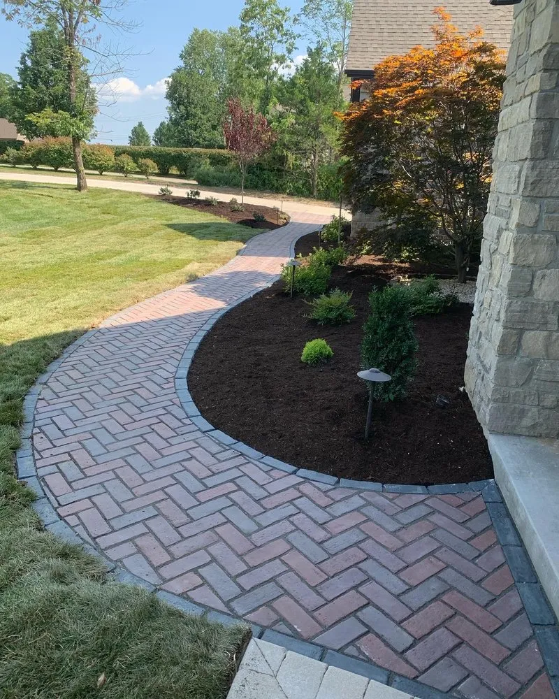Custom landscaping services experts serving St Louis, MO - Green Operations